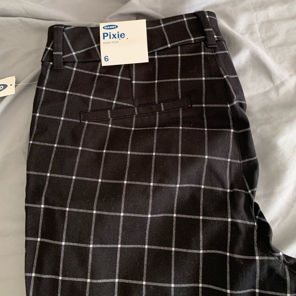 Old Navy Pixie Pants NWT